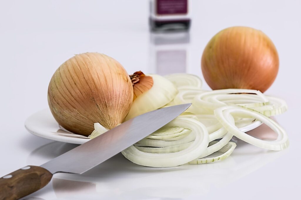 onion, slice, knife, food, ingredient, raw, vegetarian, healthy, vegetable, cooking, vegan, fresh, cut, culinary, eating, tears, crying, kitchen, onion, onion, onion, onion, onion